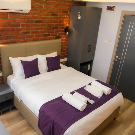 Mansion Yellow اسطنبول