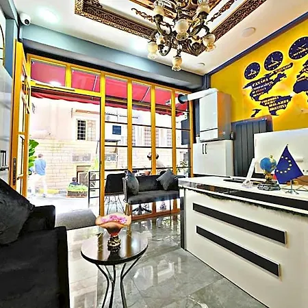 Mansion Yellow 4*
