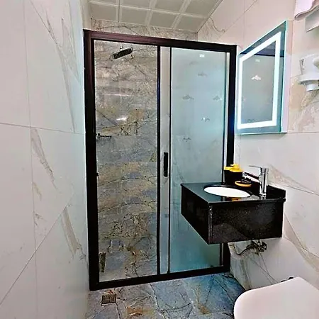 מלון דירות Mansion Yellow