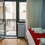 Aparthotel Mansion Yellow 4*